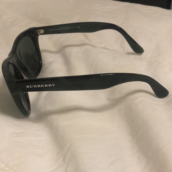 Burberry B4195 Cat Eye Sunglasses Green - Picture 3 of 6